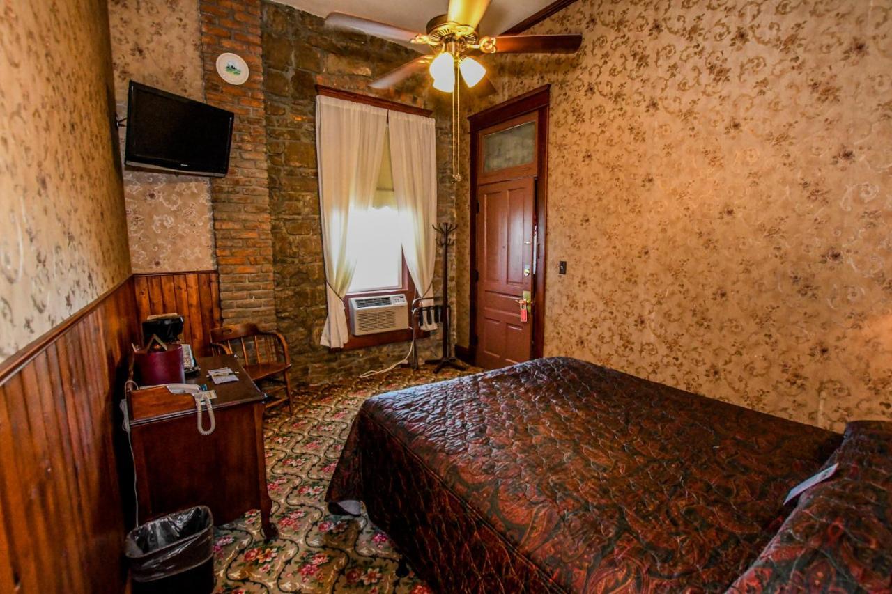 Irma Hotel 3*